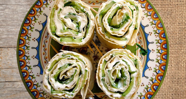 Роллы из лаваша с огурцом: интересные закуски на Новый Год